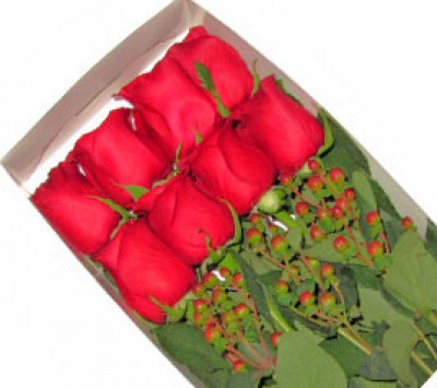 caja de rosas x 8