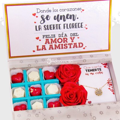 Caja Con Chocolates Y Rosas Eternas Para Amor Y Amistad A Domicilio En Medellin Pedido Con 2 Dias De Anticipacion