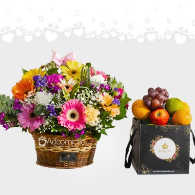 Arreglo Floral Y Frutas Para Amor Y Amistad A Domicilio En Bucaramanga Pedido Con Un Día De Anticipación 