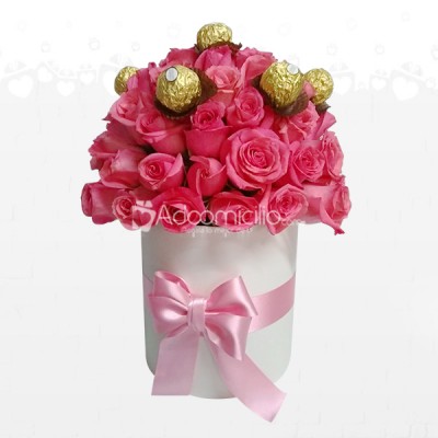 Bouquets de Rosas en Cilindro con chocolates Para el Día De La Madre